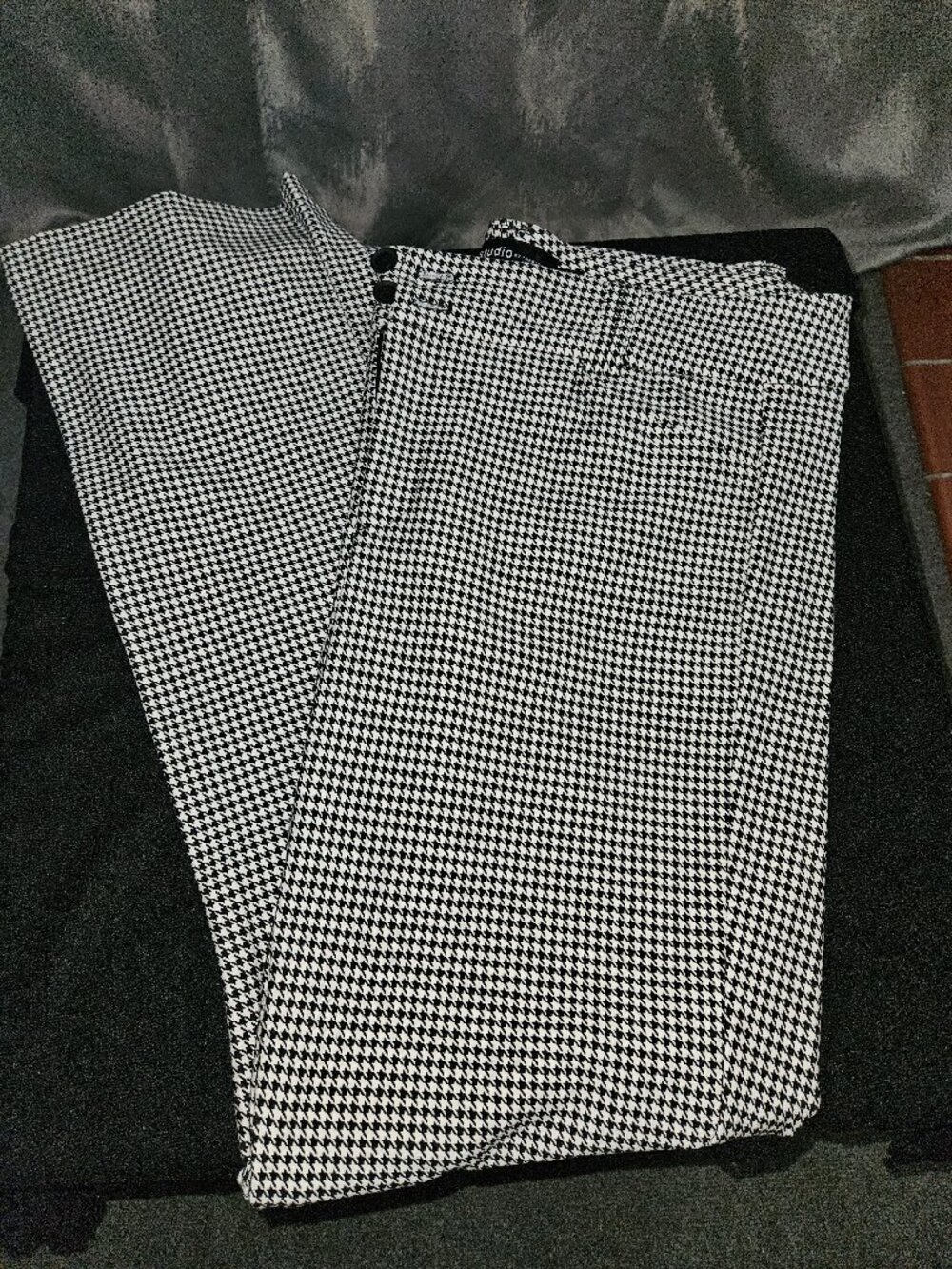 Torrid Black & White Houndstooth Studio Trouser Bootcut Ponte Pants (22W – XT)